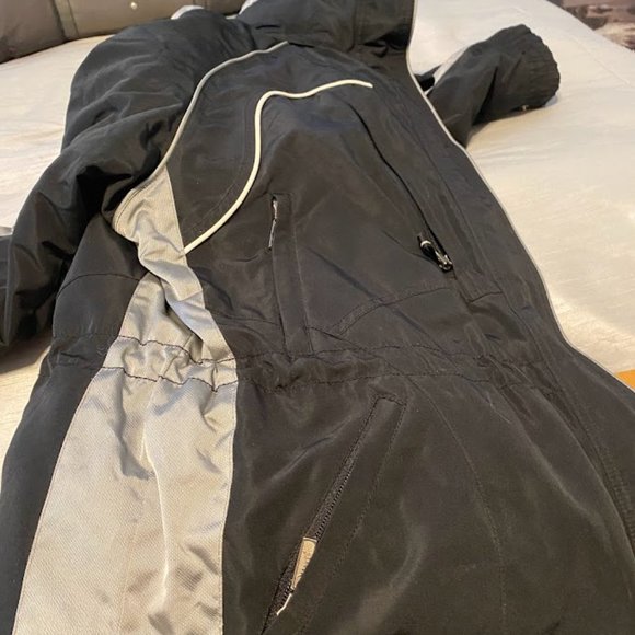 Marker Black and Gray Ski Jacket - Picture 5 of 13